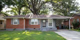 4 bedroom, 2 bathroom house near Perkins and Willow / Colonial Acres area of Memphis Gallery 1