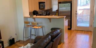 Charming 2 Bed/1.5 Bath Townhome Near Downtown Boulder Gallery 12