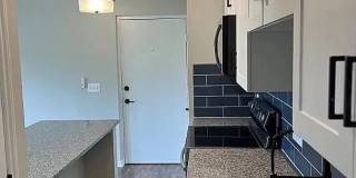 Room in 2 Bedroom Home at Meadow Rose Ln Gallery 4