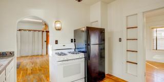 PRICE REDUCTION!!! ALL UTILITIES INCLUDED!! Gallery 12