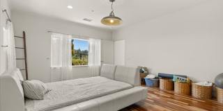 Vista Panoramic View 6 Bedroom 4.5 Bathroom Home for Rent Gallery 23