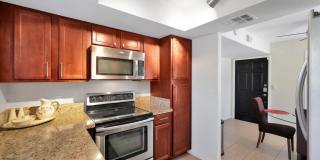 9990 N SCOTTSDALE Road Gallery 8