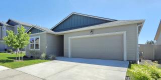 $2,800 - 4 Bed / 2 Bath Beautiful Home in Indian Trail's Newly Developed Community Gallery 1