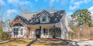 Adorable 3BR / 2Bath Home in Griffin! 1 Acre Lot! Gallery 1