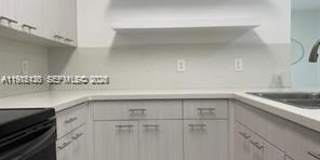 18328 NW 68th Ave Gallery 5