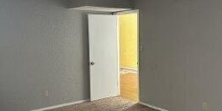 3107 ISLA VERDE Circle Gallery 16