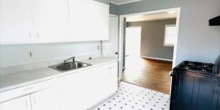 Remodeled 2 Bedroom Apartment Remodeled 2 Bedroom Apartment Gallery 9