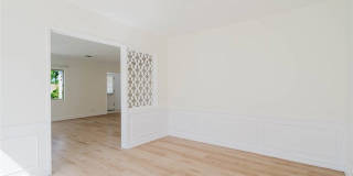 2007 West Kenneth Road Gallery 9