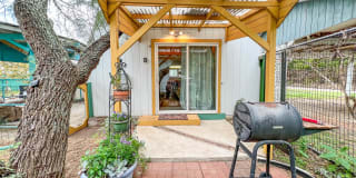 1741 Valley Drive Gallery 1