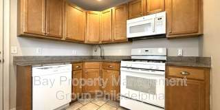 2441 E Oakdale St 2441 E Oakdale St Gallery 1