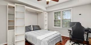 1735 Peachtree Street NE #428 Gallery 22
