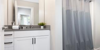 Bay House Emeryville Gallery 8