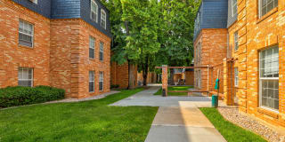 Eleven13 Apartments - Student Housing Gallery 1