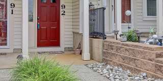 92 Tulip Lane Gallery 14