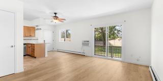 1st month free! Renovated 2B/2B Corner Apartment with Flatiron Views - Available NOW! Gallery 3