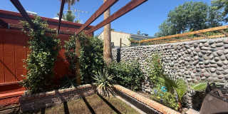Charming home located near Russell and Mountain Vista. Gallery 40