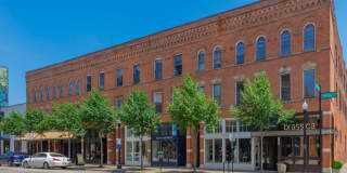 692 N High Street Gallery 22