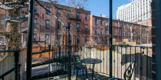 4 Bedroom 2 Bathroom Renovated Duplex Available in Charming Brownstone Gallery 6