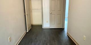 Stunning 6-Bedroom Townhome Steps Away from Temple! Available NOW! RENT SPECIAL - One Month FREE on 13-month lease! Gallery 18