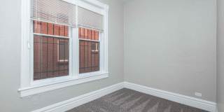 1325 Corona Gallery 6