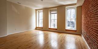 1712 THAMES Street Gallery 2