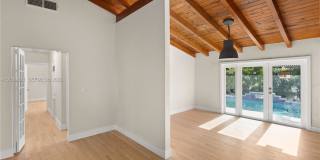 5614 San Vicente Street Gallery 15