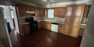 3 Bed / 1.5 Bath Home in the Heart of Norman Gallery 6