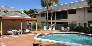 2955 Riverside Drive Gallery 27