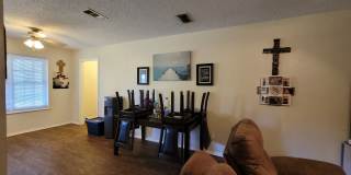 2/2 1 CAR GARAGE AND LARGE SHOP Gallery 4