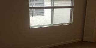COMPLETELY REMODELED TOWNHOUSE FOR RENT Gallery 15