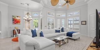 10771 Versailles Boulevard Gallery 12