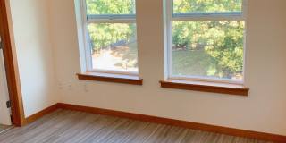 1111 N Forest St Gallery 25