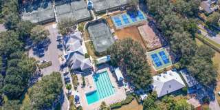 Stunning Lagoon Residence! Gallery 60