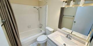 Spacious 3-Bedroom Condo in the Indian Canyon Gardens Community Gallery 14