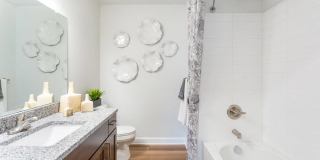 Barrington Gallery 28
