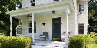 20 Ethan Allen Street Gallery 1