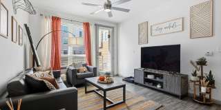 Liv+ Arlington - Student Housing Gallery 7