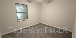 33 Single Oaks Gallery 14