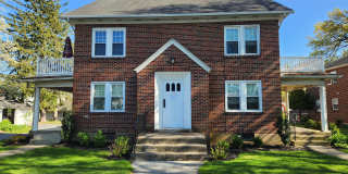 22 W Areba Ave Gallery 1