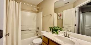 3329 Bromley Lane Gallery 15