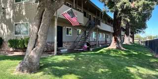 Move-In Special; Upstairs One Bedroom + Private Patio – SEE VIDEO Gallery 1