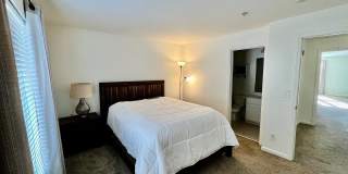 Room in 2 Bedroom Home at Donatello Ave Gallery 19