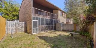 3345 E Lloyd St Gallery 13