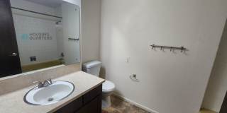 Single family home with large back yard! Gallery 14