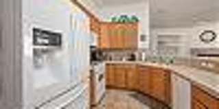 2459 North Ridge Avenue Gallery 7