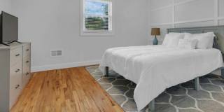 1143-1145 Roe Avenue Gallery 27