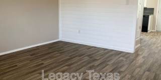 1409 Courtney Pl Gallery 1