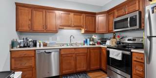 Charming 2BR Townhome in Athens Gallery 3