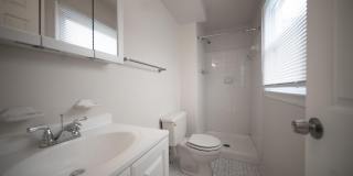 11209 CAROLINE Avenue Gallery 28