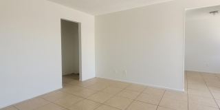 4424 N 53rd Lane Gallery 6